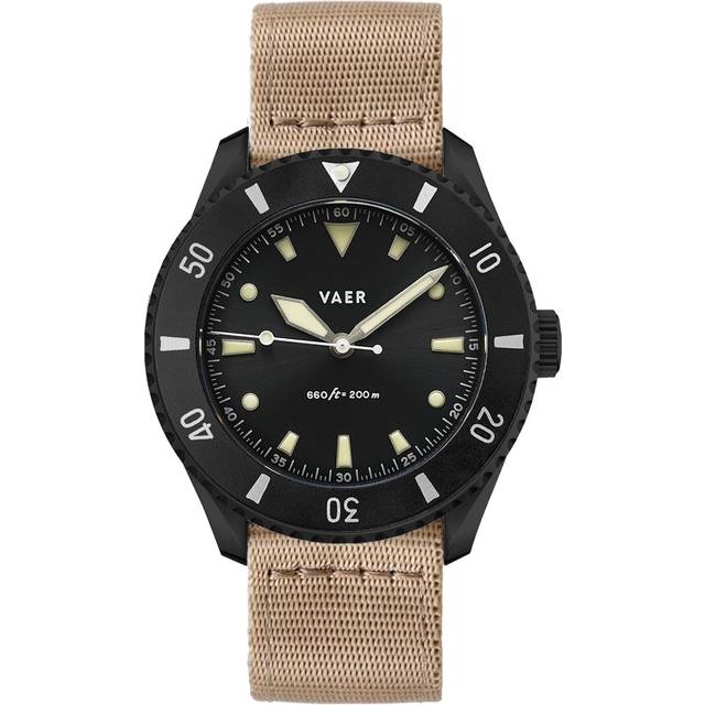 DS4 Meridian Tactical - Solar 38mm - FKM Dive Strap - Black ($40 Value) / Quick Release - Khaki (+$0)