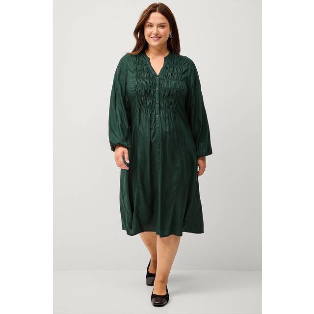 Ellos Plus collection - Klänning med smock - Grön