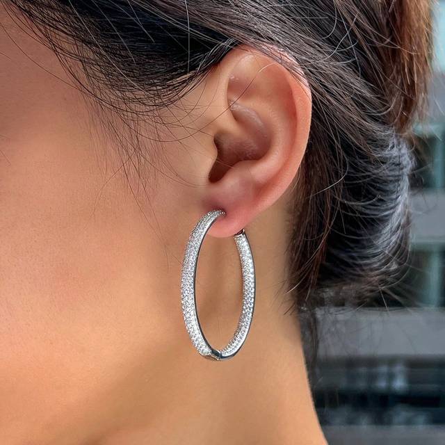 SHEIN 1 Pair Luxury White Shiny Cubic Zirconia Big Circle Round Hoop Earrings For Women Wedding Engagement Daily Party Jewelry Accessories