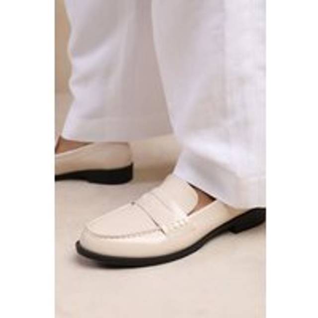 Where's That From Wheres Womens 'Houston' Wide Fit Slip On Loafer - Cream - Size 9 Wide Fit (UK Shoe)
