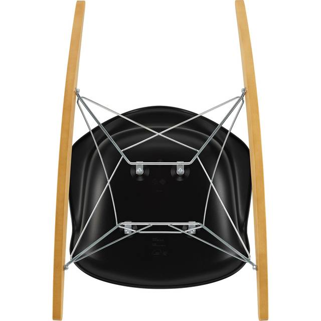Vitra - Eames Plastic Armchair RAR - 12 Deep Black - Chrome Base - Golden Maple - Fåtöljer - Charles & Ray Eames - Svart - Metall/Trä/Plast