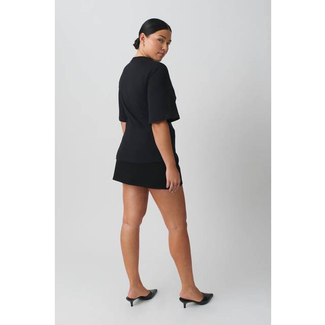 Gina Tricot - T-shirt Fitted Tee - Svart
