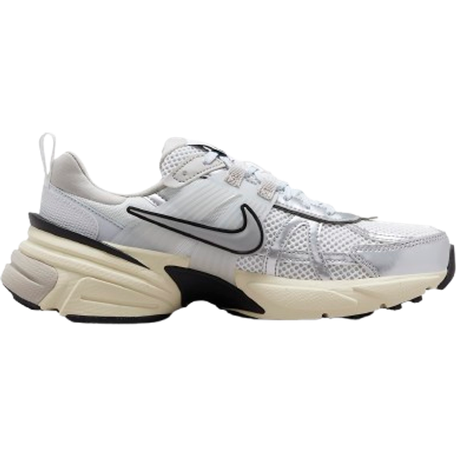Nike Womens V2k Run Trainers Summit White Metallic Silver, 8.5