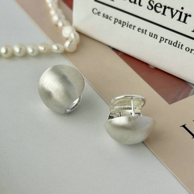 (Brushed Silver) Classic Korean Textured Smooth Gold Half Circle Earrings For Women