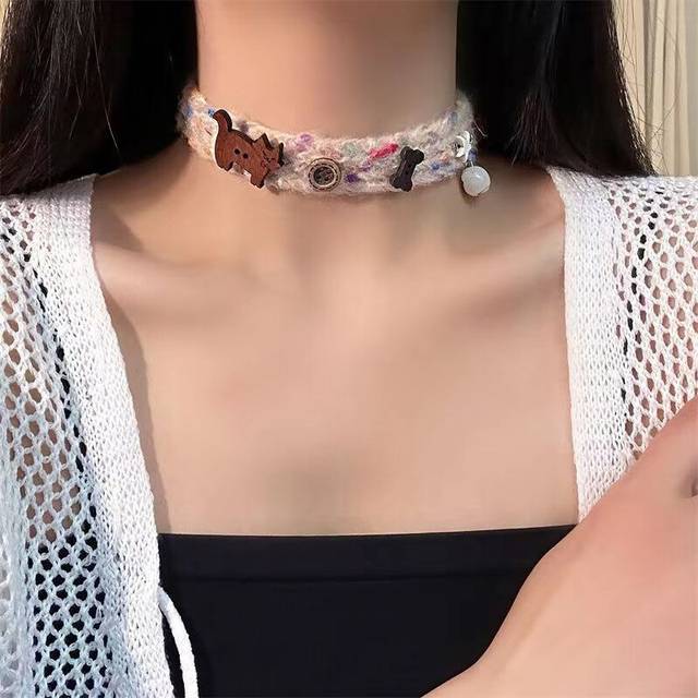 (Dog Bone Plush Necklace) Bracelet Bear Snuggly For Women Elegant Plush Yarn And Wood Handmade Christmas Gift