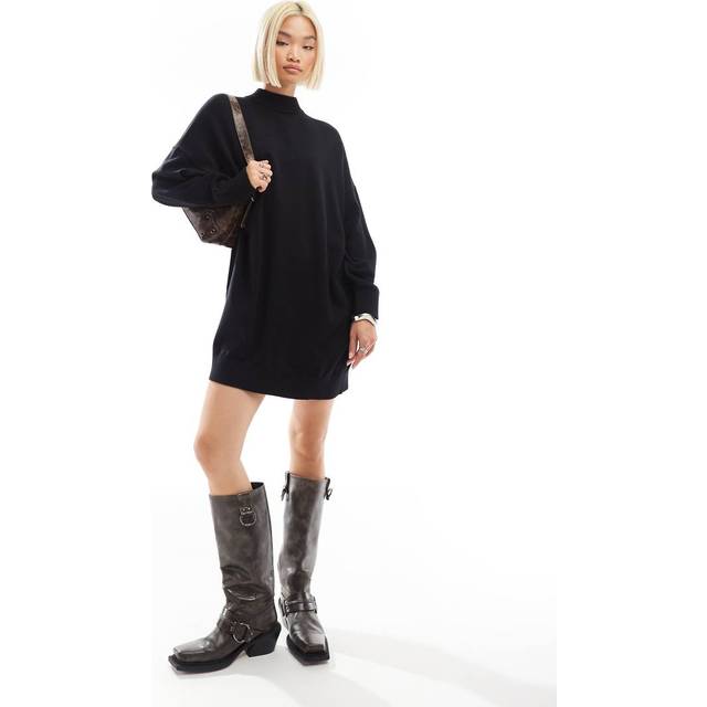 Monki – Svart stickad miniklänning i oversize-Svart/a