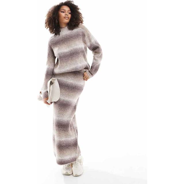 YAS – Beige, stickad maxikjol med ombréeffekt, del av set-Brun