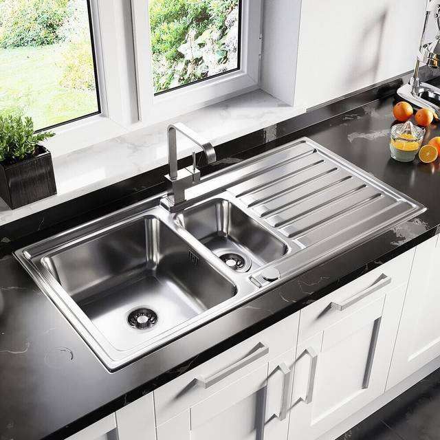 Astini vicenza 1.5 bowl brushed stainless steel kitchen sink & 5ebs tap