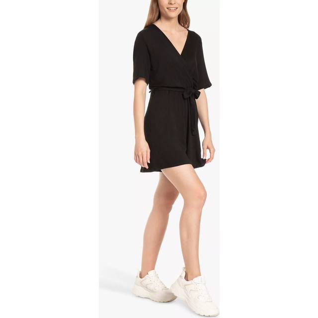 Sisters Point Gasy Short Sleeve Playsuit, Black