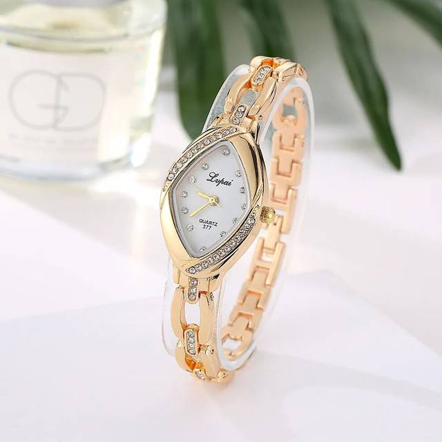 (White Gold) 2021 Fashion Women's Burst Diamond-encrusted Watch Wholesale Market Watch
