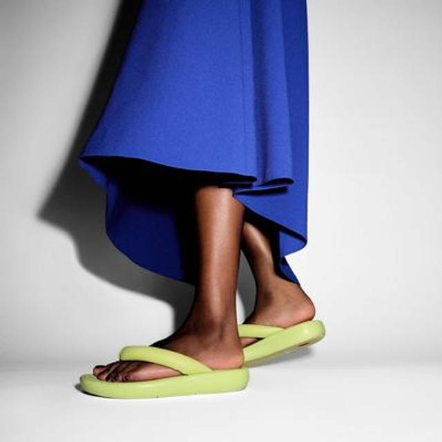 iQUSHION D-LUXE X ROKSANDA PADDED LEATHER FLIP-FLOPS - Lime - 3