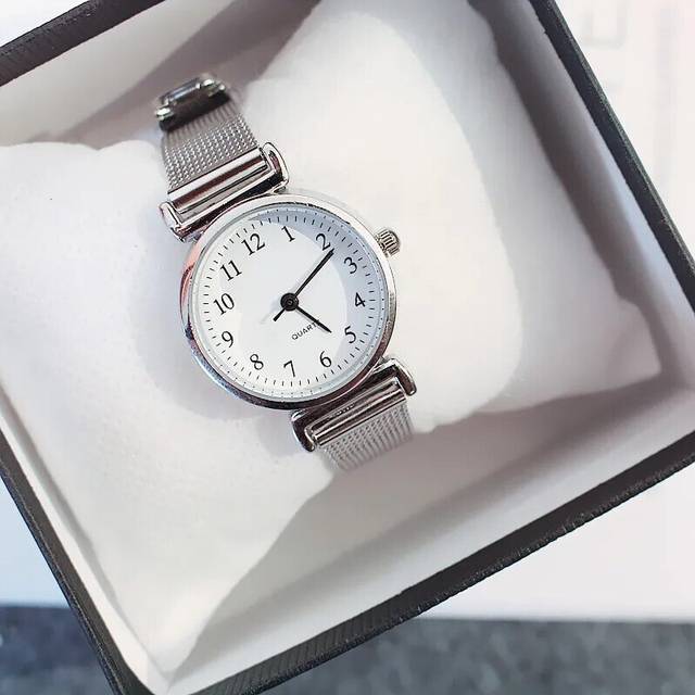 (Digital white) Fashion Women's Watches Clock Women's Silver Watches Small Women Wrist