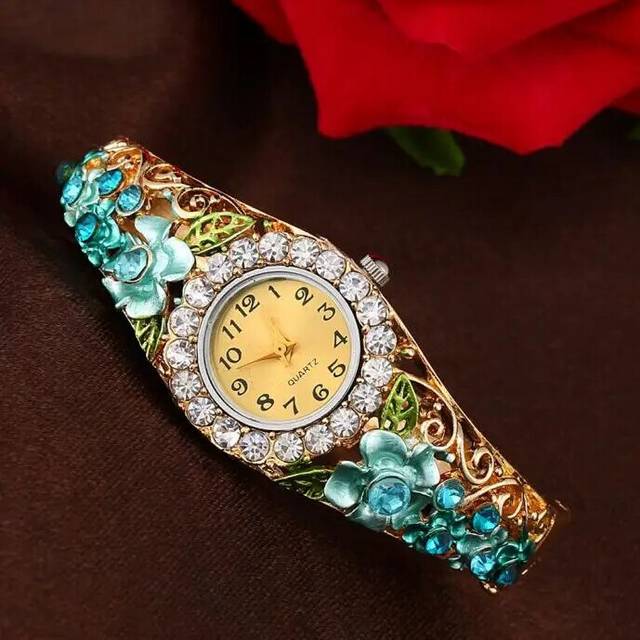 (Blue) Top Brand 2023 Women Quartz Luxury Crystal Flower Watch Luxury Wristwatches