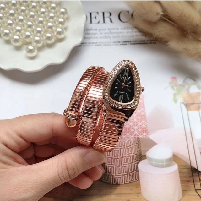 (9) Unique Snake Shaped Women'S Watches  With Rhinestone Fashion Luxury Brand