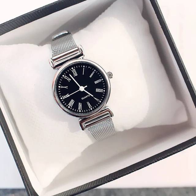 (Roman black) Fashion Women's Watches Clock Women's Silver Watches Small Women Wrist