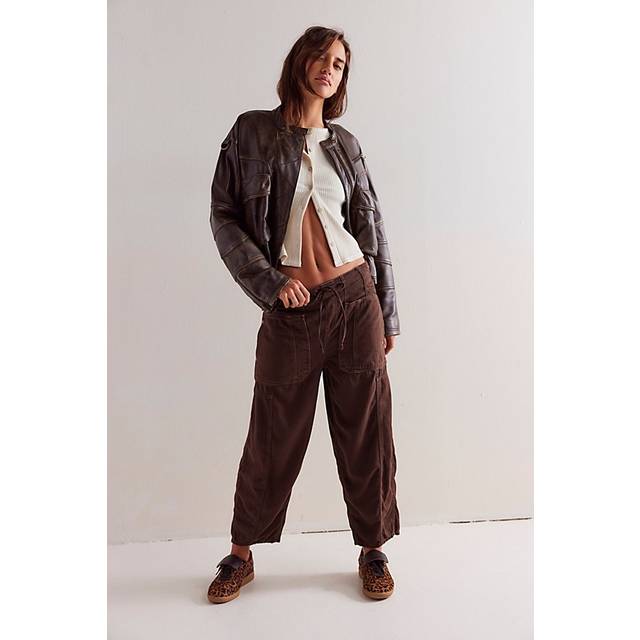 We The Free Silverton Pull-On Barrel Jeans in Chocolate, Size: Medium