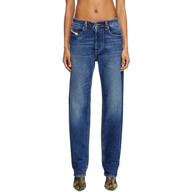 Straight Jeans