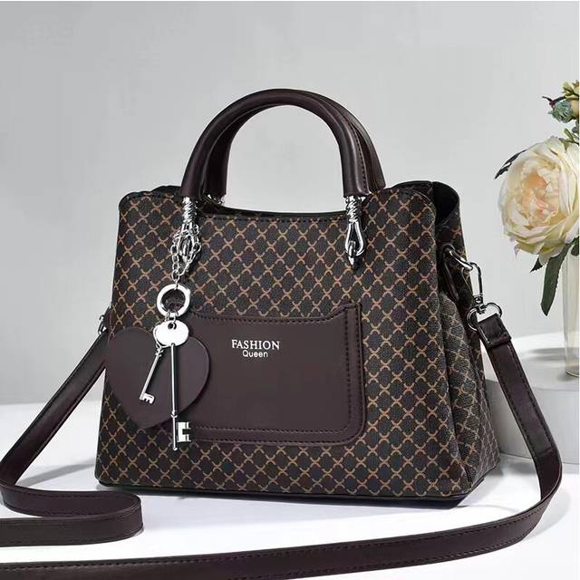 (Diamond Coffee) Womens Modern Pu Leather Handbag With Trendy Checkered Patterns And Secure Zipper Closure