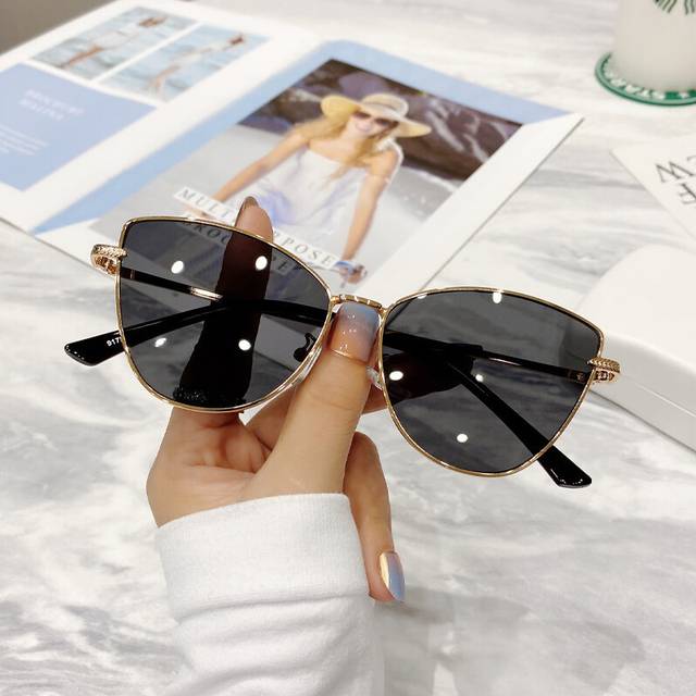 (Gold Gray) Metal Sunglasses Women Oversized Vintage Cat Eye Square Sun Glasses Ladies Shades Gradient Eyewear UV400 Goggles Oculos De Sol