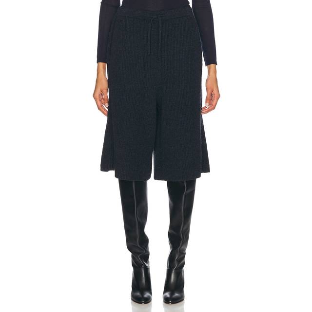 Lemaire Relaxed Bermuda Short in Midnight Navy Melange - Navy. Size M (also in L). (M)
