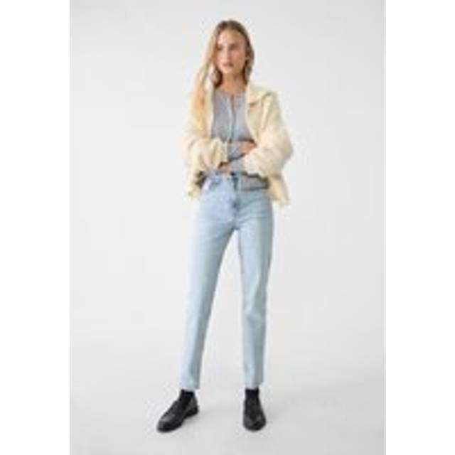 Stradivarius 1465 Slim-fit mom jeans MEDIUM LIGHT BLUE DENIM 14
