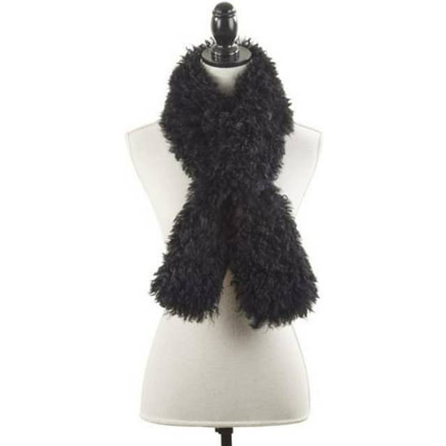 Saro Lifestyle S327.BK 4 x 43 in. Luxurious Warmth Lamb Fur Scarf, Black