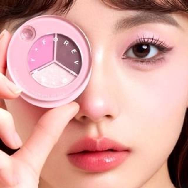FOREVER KEY - 3 Colors Eyeshadow Palette - E04 Thin Vine #E04 Thin Rattan - 2.4g