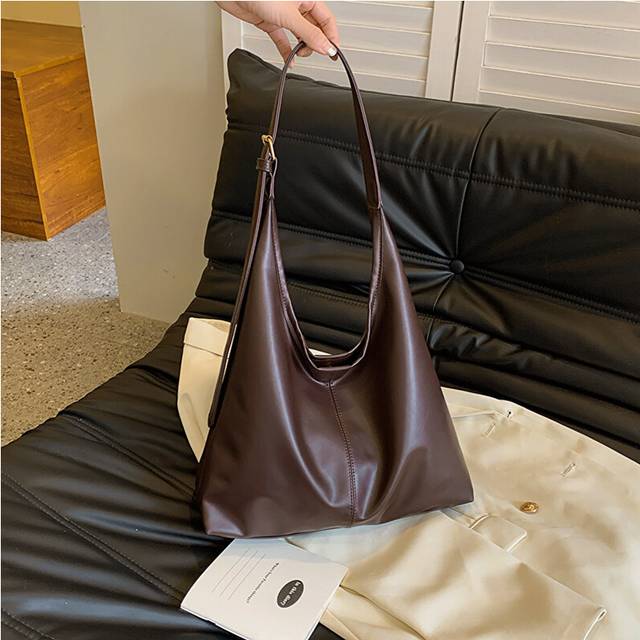 (Coffee) Korean Trendy Style Handbag 2023 Autumn Fashionable Womens Stylish Shoulder Bag