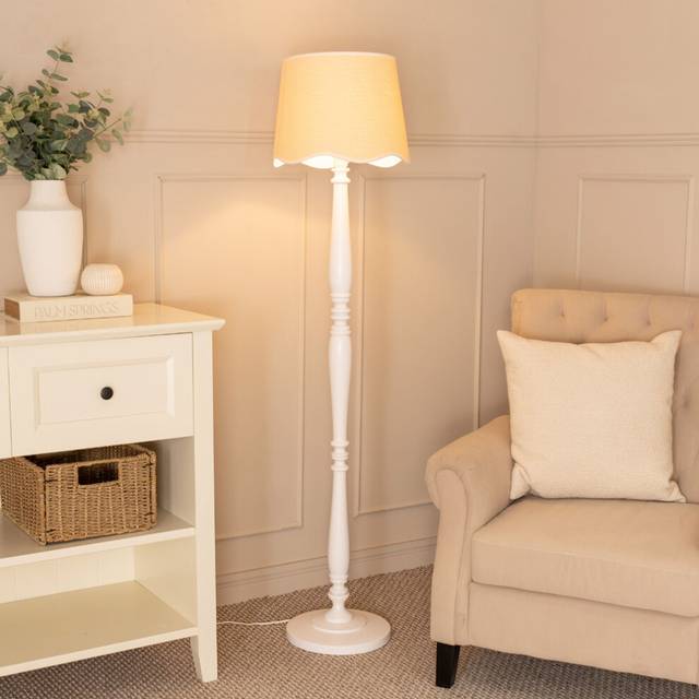 ValueLights Victoria Scallop White Edge Shade White Wood LED Floor Lamp