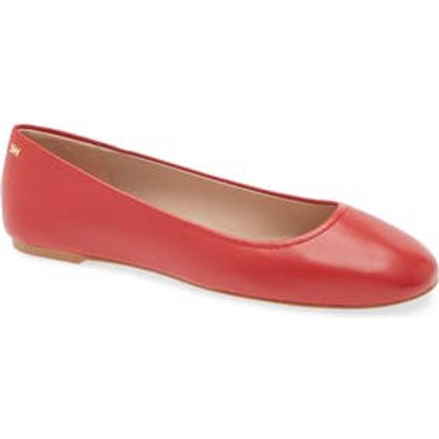 Stuart Weitzman Nadine Leather Flat