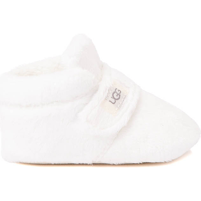 UGG® Bixbee Bootie and Lovey Blanket for Kids in White, Size Small, Textile - Vanilla