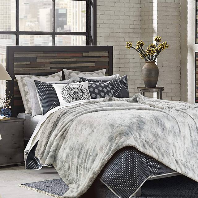 "Chanasya Premium Wolf Faux Fur Throw Blanket - Soft  Fuzzy Sherpa & Minky Throw Blanket - for Bed or Couch - 108"""" x 86  (King Size) - Light"