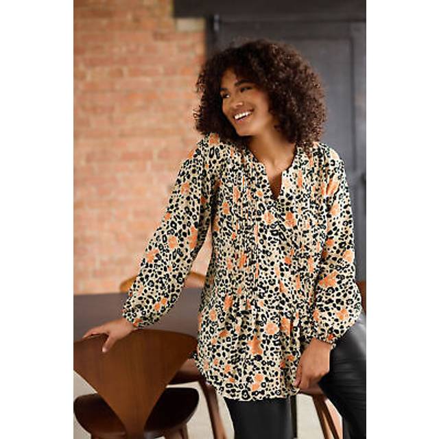 Evans curve women's plus size leopard print pintuck blouse