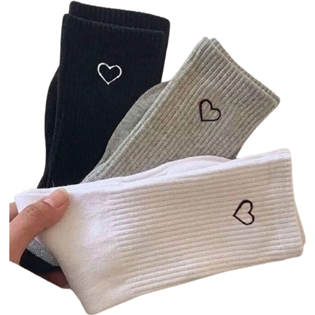SHEIN 3pairs/Set Sporty Long Tube Socks With Heart Pattern