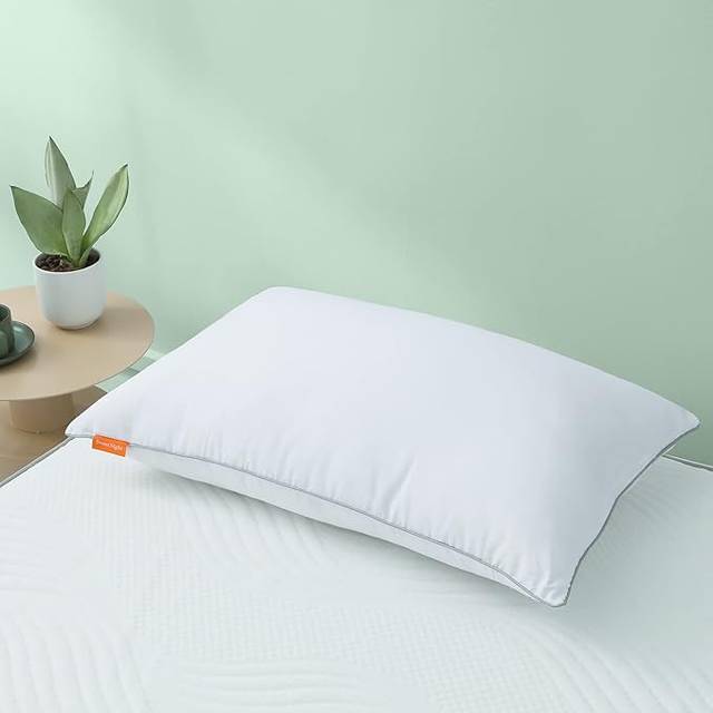 Sweetnight kudde 1-pack hotellkvalitet låg kudde – mikrofiber premium mjuka kuddar med maskintvättbar 100% bomullstyg, vit, (1-pack, 48 x 74 cm)
