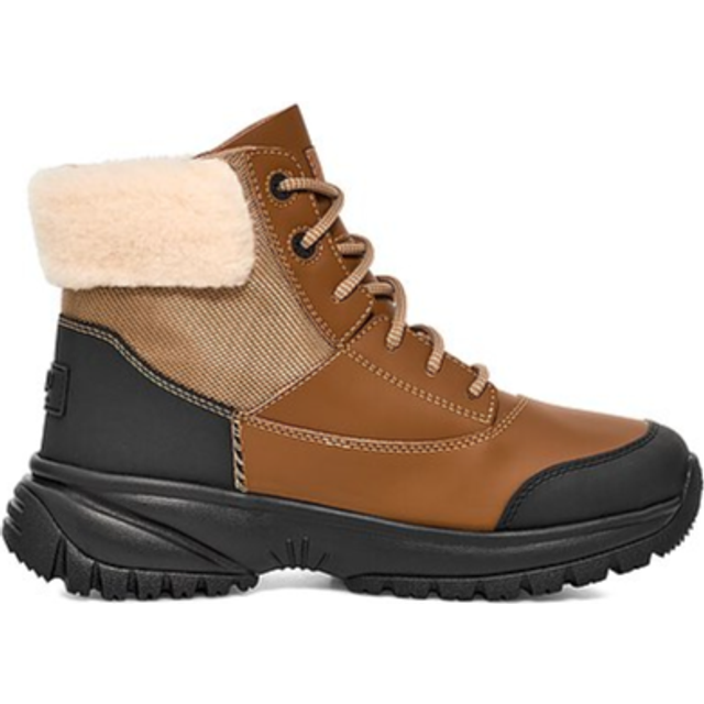 Ugg Yose Fluff V2 Leather Boot