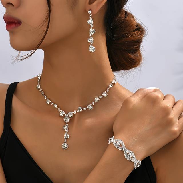 TEMU Fashionable Set Of Flashing Rhinestone Flower-shaped Claw Necklace, Earrings And Bracelet Three-piece Jewelry Wedding Banquet Accessories