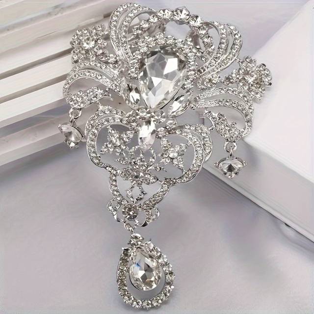 TEMU Elegant Floral Crystal Brooch Pin With Rhinestone Accents And Alloy Base - Luxurious Party Jewelry Gift Suitable For Men And Women.