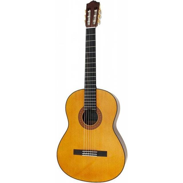 Yamaha C70 II Classical Guitar Natural Gloss