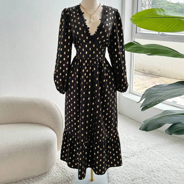 Ceyna Plus Size Woven Metallic Foil Elegant Floral Ruffle Hem Dress Maxi Women Outfit