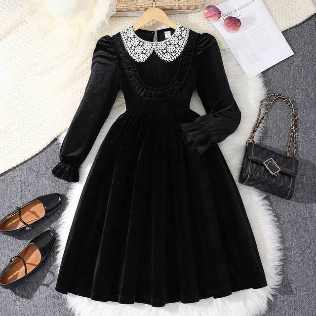 SHEIN Tween Girl&#39; Velvet Dress, Black With Embroidered Collar, Elegant & Fashionable Party Wear, Autumn/Winter, Cute Color-Block Collar Applique,Holiday,Sum