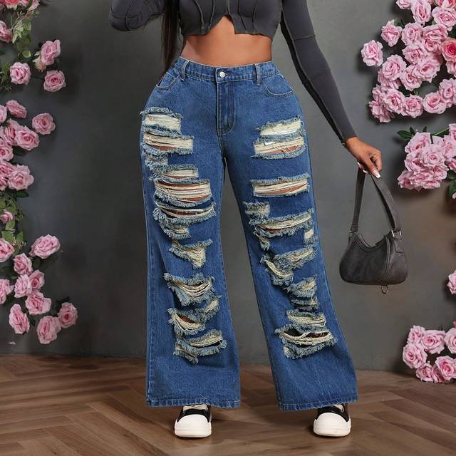 SHEIN Plus Size Women Blue Slim Fit Distressed Straight Leg Jeans