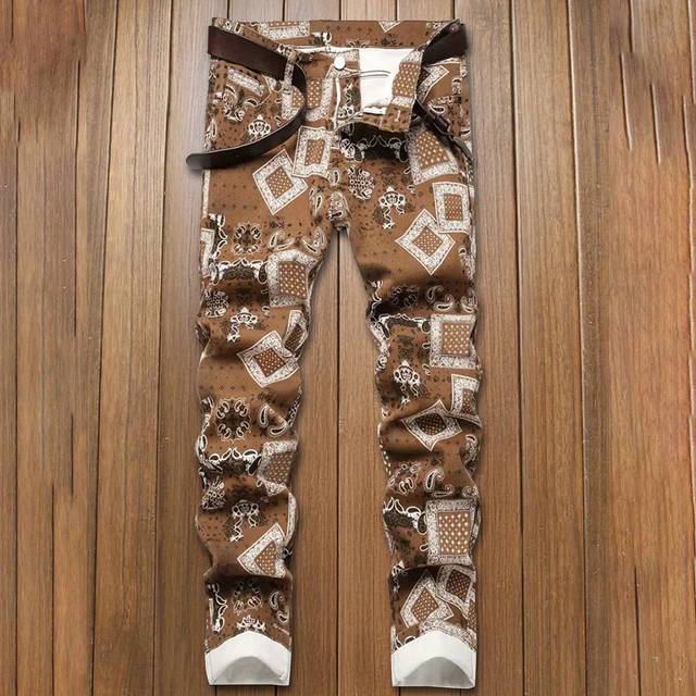 SHEIN Men&#39;s Casual Straight Leg Paisley Flower Print Jeans With Pockets