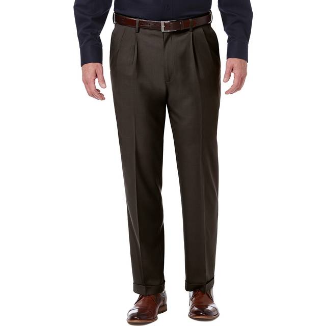 Haggar mens Premium Comfort Classic Fit Pleat Expandable Waist Dress P