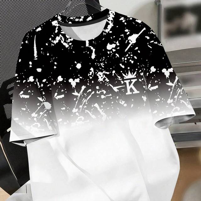 SHEIN Tween Boy Casual Minimalist Round Neck Short Sleeve Cool & Tie Dye Gradient &#34;King&#34; Logo Print T-Shirt, Suitable For Summer