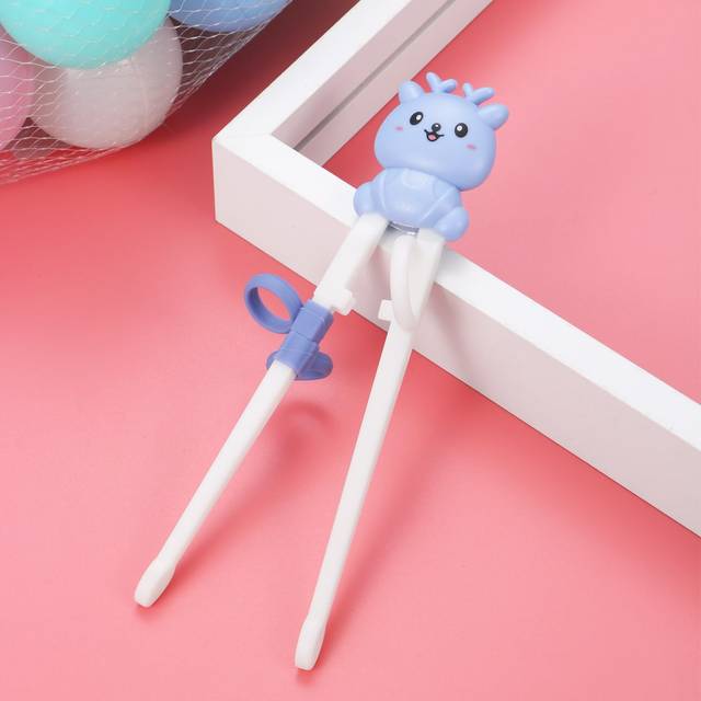 SHEIN 1pc Plastic Chopsticks, Cute Cartoon Elk Design Practice Chopsticks For Children,Kitchen,Christmas Gift
