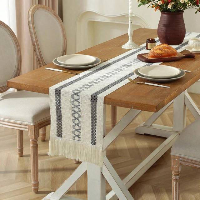 SHEIN 1pc Boho Table Runner Macrame Table Runners For Home Decor Cream & Brown Macrame Table Runner With Tassels For Boho Dining Bedroom Decor Rustic Bridal