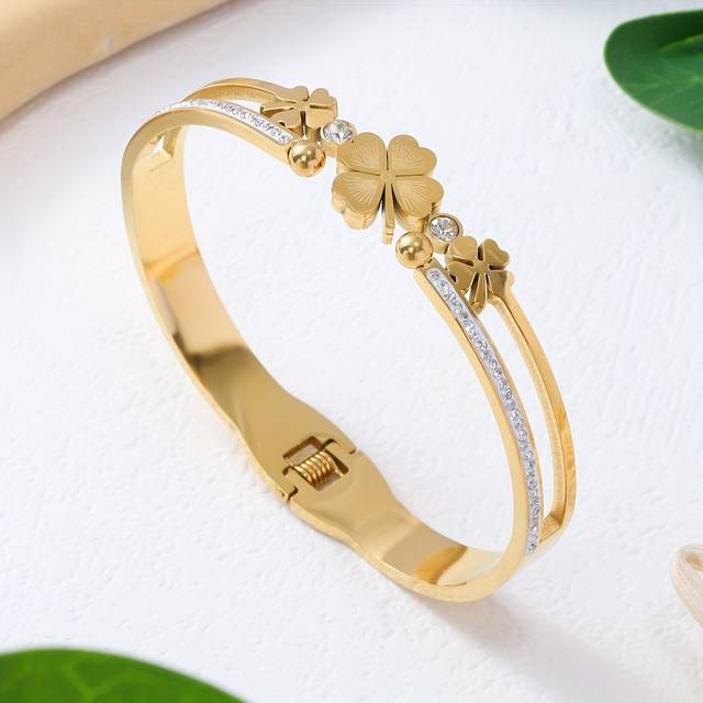 TEMU Elegant Vintage-inspired Stainless Steel Cuff Bracelet With Rhinestone Inlay For Women, Simple French Design Jewelry, Birthday, Party, And , Premium Gift Accessory - Pack Of 1