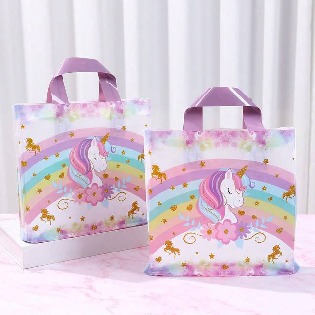 SHEIN 25/50Pcs Rainbow Unicorn Style Plastic Gift Bags, Birthday Party Packaging Supplies, Handheld Gift Bags, Family Tote Bags, Unicorn Theme Party Birthda