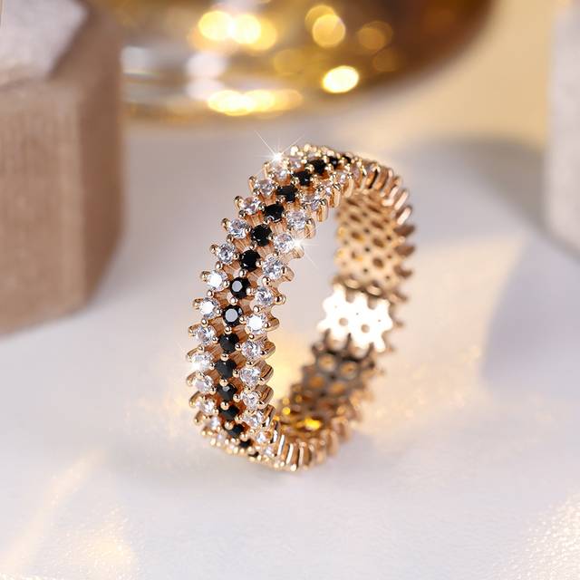 TEMU Luxury 3 Ladies Banquet Party Flash Engagement Ring Bride Wedding Ring Black And White Elegant Wide Ring Jewelry